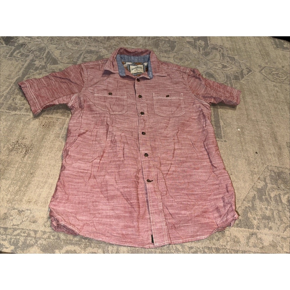 Outdoor Life Men's‎ Size Medium Short Sleeve Button-Down Shirt Light Red